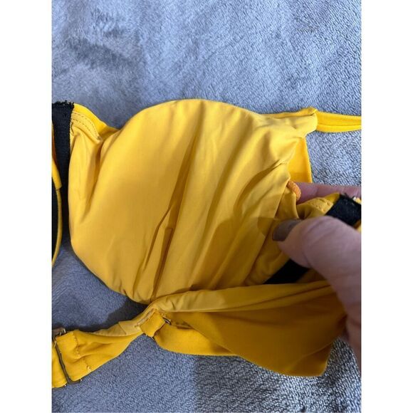 Andie Swimwear Womens Size Medium Yellow Bikini Top Underwire Padded  NWOT - Picture 4 of 11